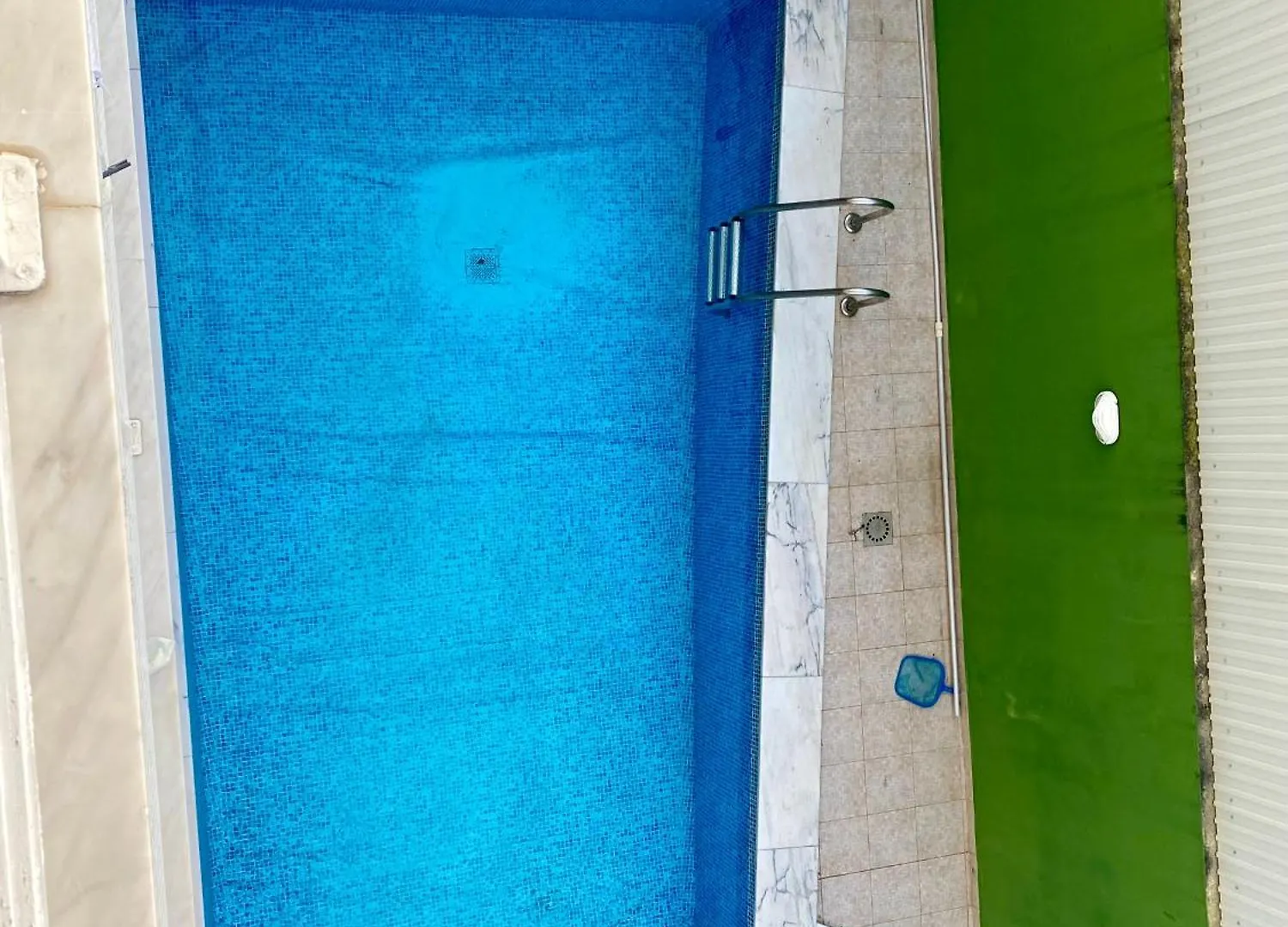 Confortable Double Room& Pool Caxias Guest house